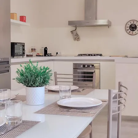 Piazza - Spazio, Comfort E Wifi Чивитанова-Марке