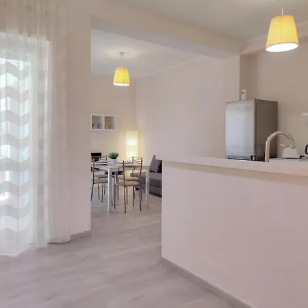 Lägenhet Piazza - Spazio, Comfort E Wifi